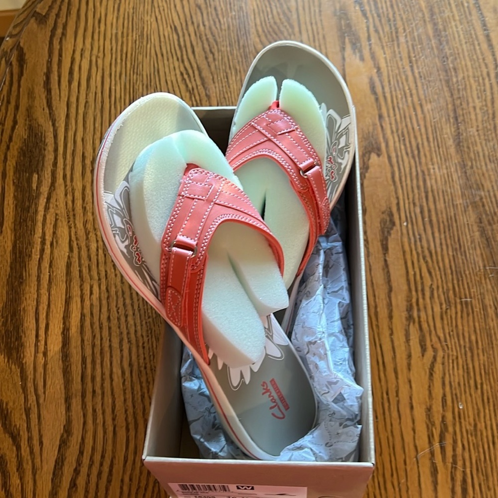 Women’s Clark’s Breeze Sea Salmon-Colored Flip Flops